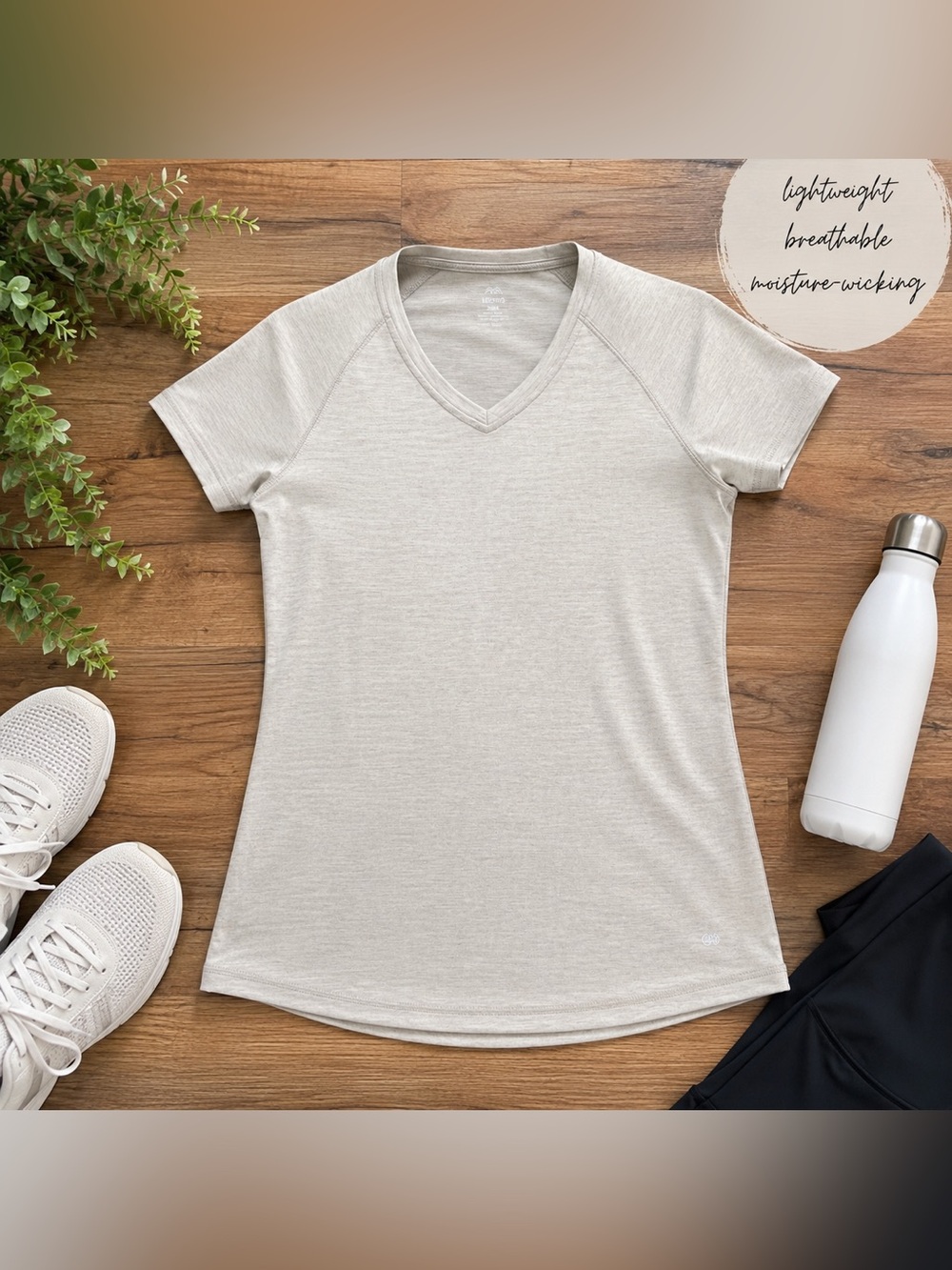 Leg3nd Women's Creamy Heather Performance V-Neck Athletic Shirt Medium